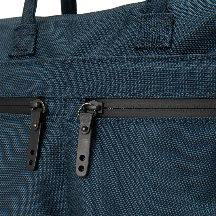 SML | エスエムエル MULT FUNCTIONAL HELMET BAG