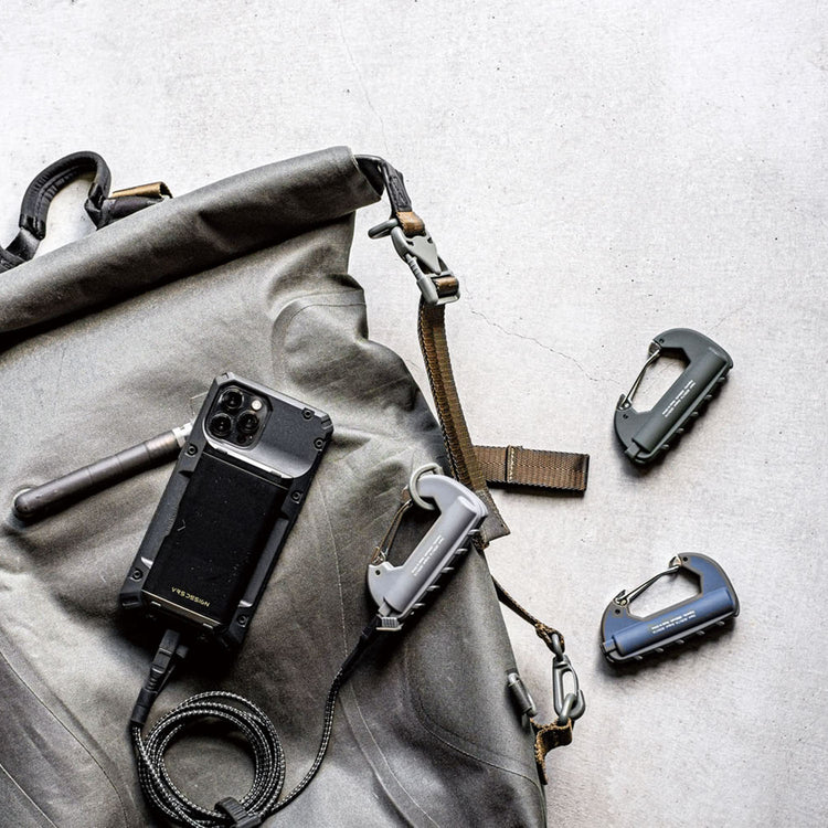 EL COMMUN | エル・コミューン Carabiner Battery