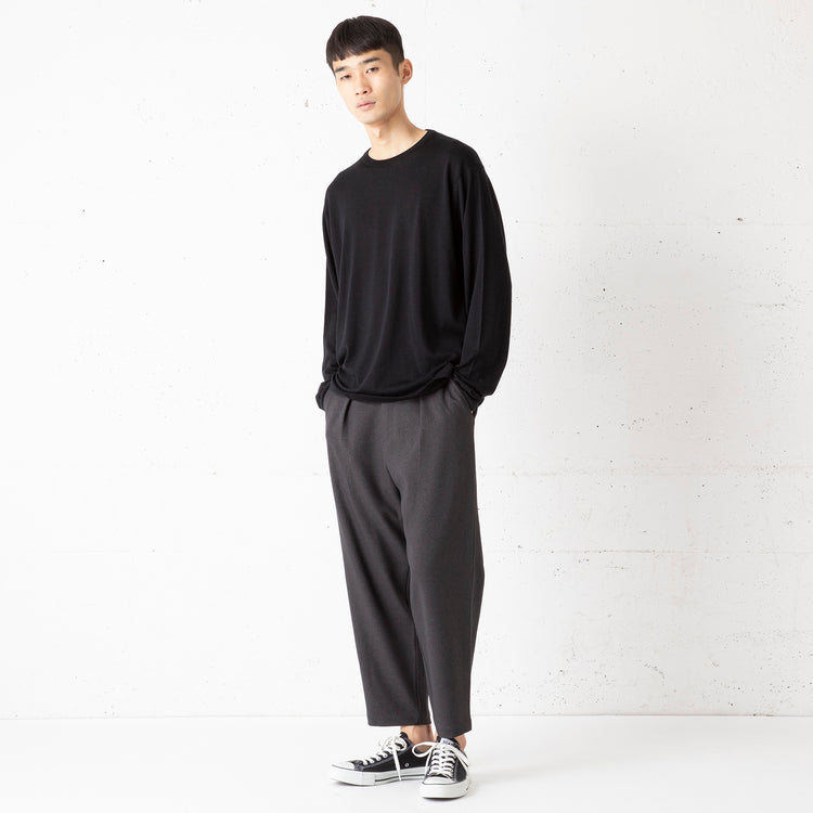 モデル着用 Lサイズ(身長180cm/体重60kg)