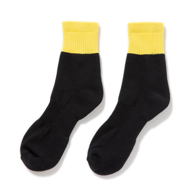 yellow.black