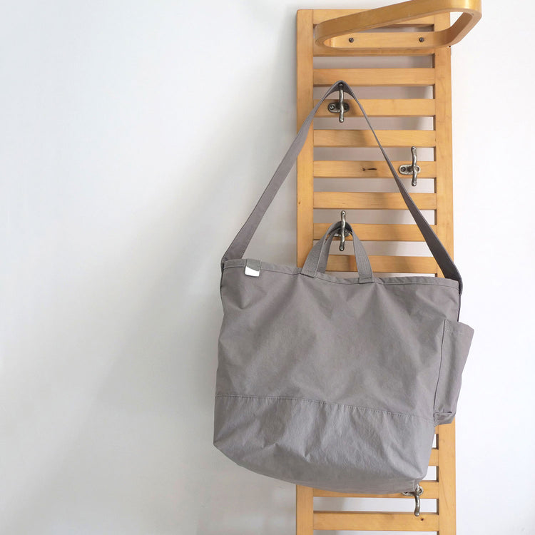 ANUNFOLD | アヌンフォルド　SIDE POCKET TOTE