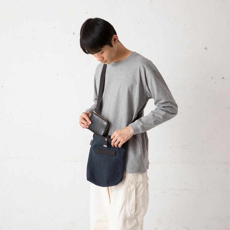BARNS OUTFITTERS | バーンズ アウトフィッターズ CORDOVAN ROUND ZIP