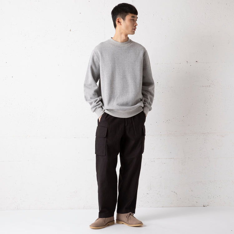 サイズL (身長180cm / 60kg)