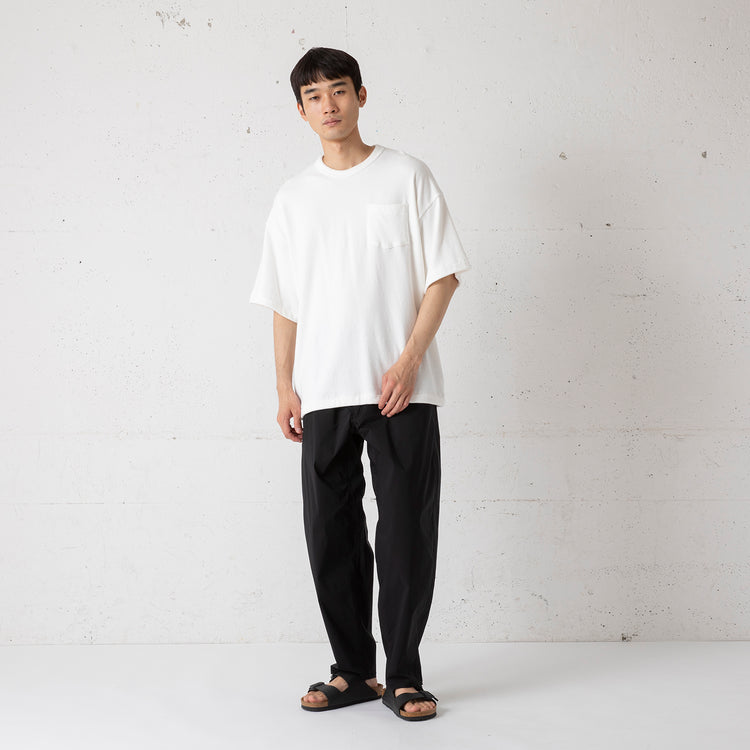 着用サイズ L(身長180cm / 60kg)