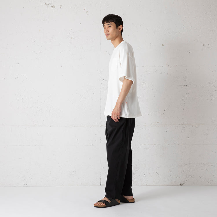 着用サイズ L(身長180cm / 60kg)