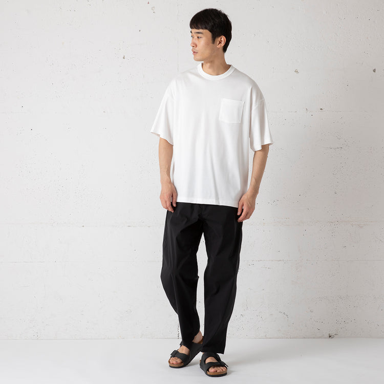 着用サイズ L(身長180cm / 60kg)