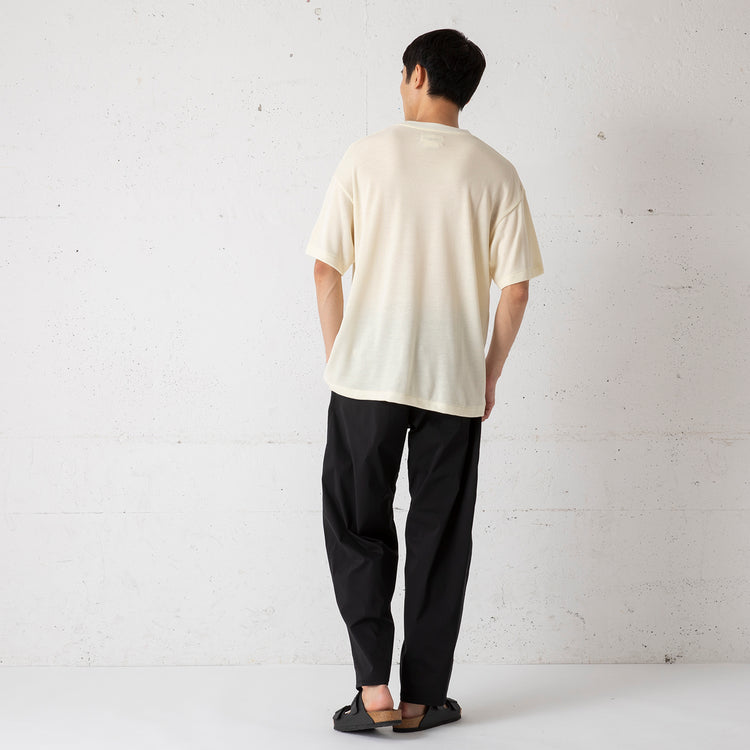 着用サイズ L(身長180cm / 60kg)