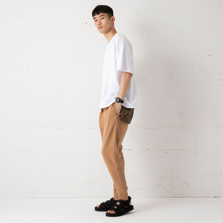 モデル着用L (身長180cm/体重60㎏)