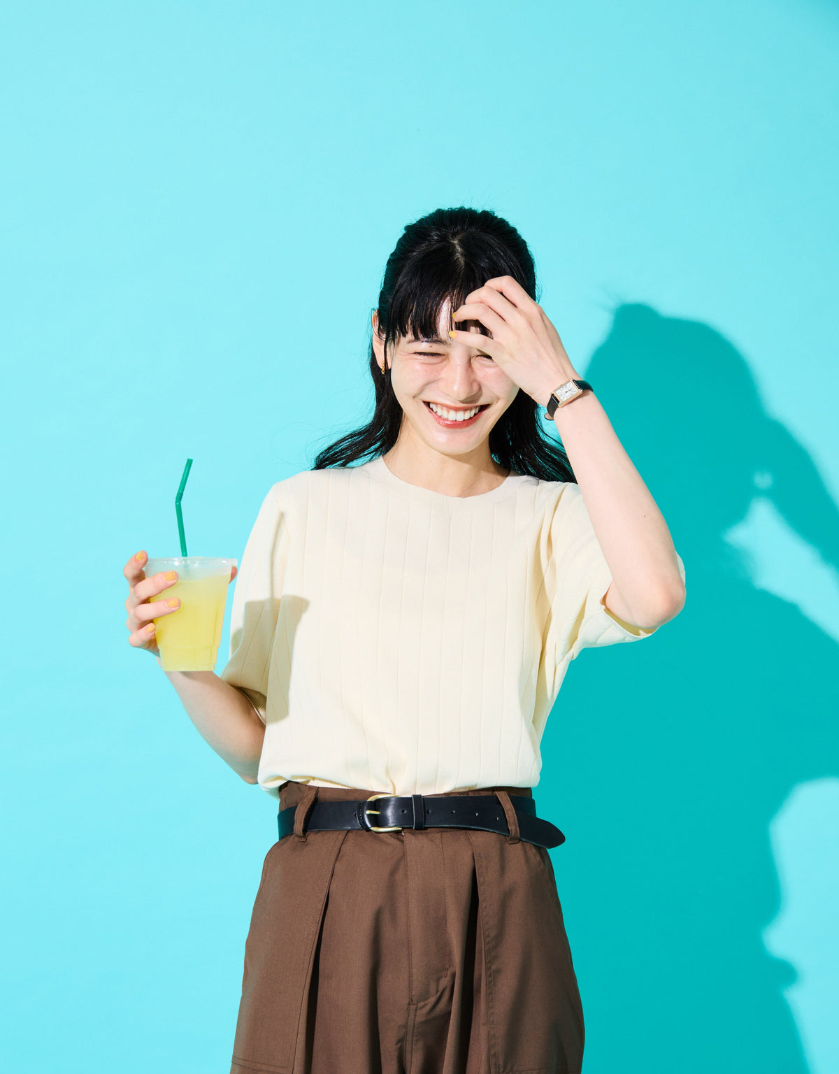 シワにならず、型崩れしにくい！軽くて速乾性もあり家庭洗濯も可能