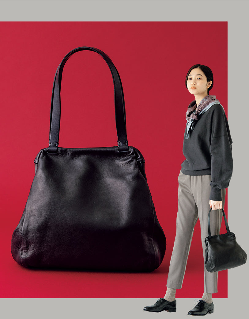 ▲在庫僅少【新品・未使用】本革/ラムレザーナロータイ 革鞄】ラムレザーはきめ細かな表情が魅力。上品な仕立てて装いも品格