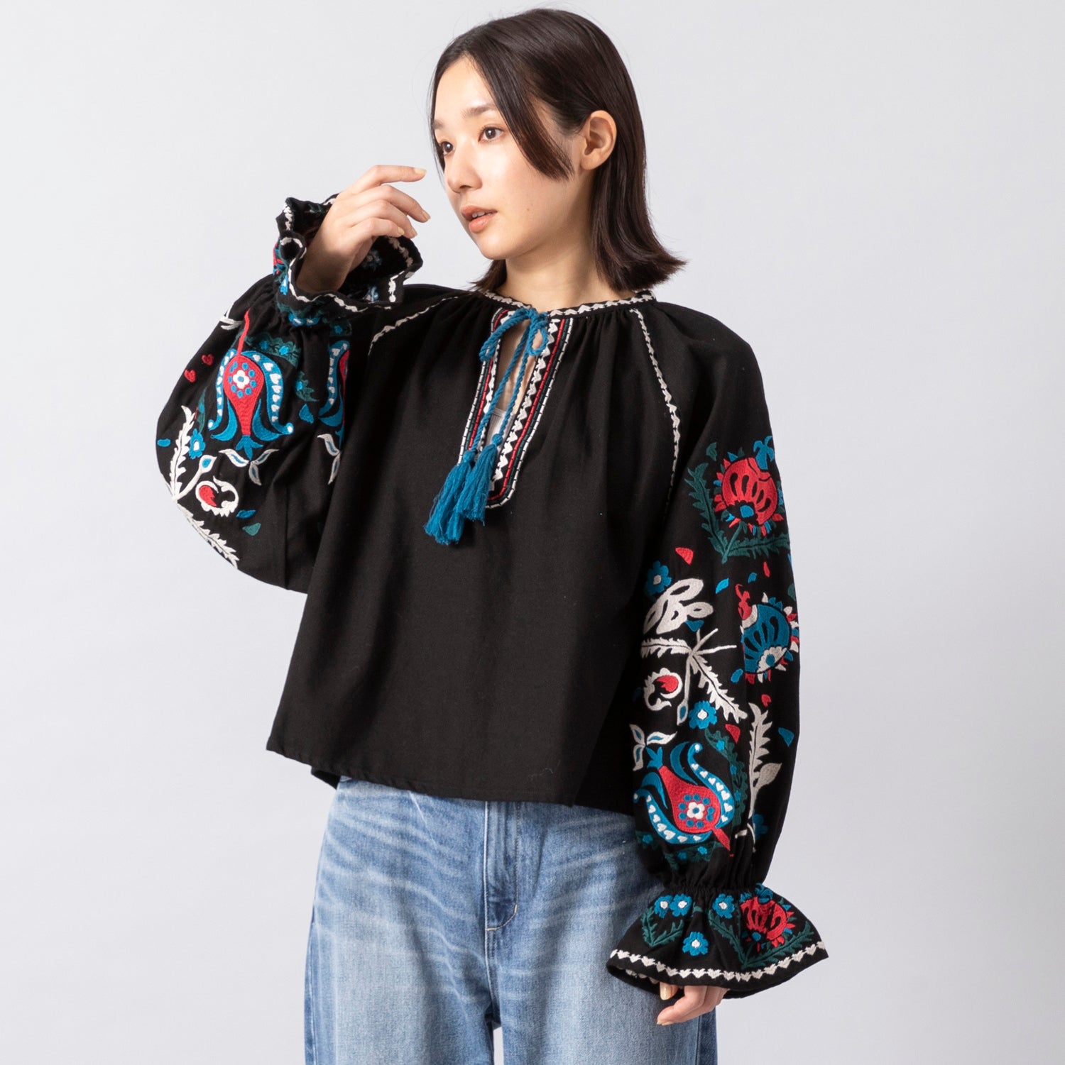 LEIN | リーン 花柄刺繍ブラウス