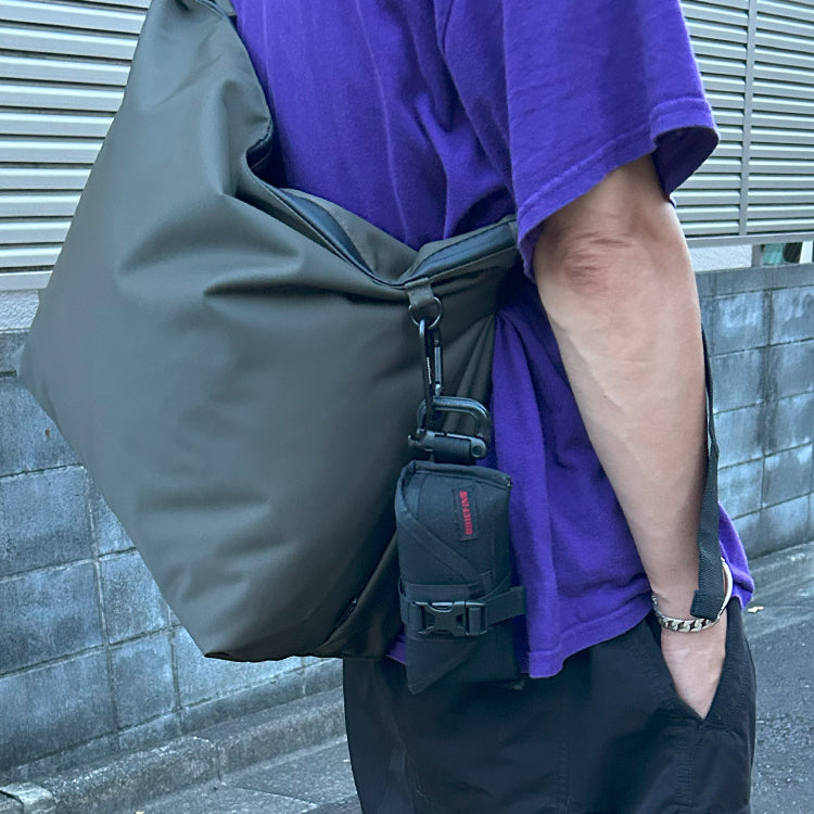 meltum | メルタム　NYLON MESSENGER BAG