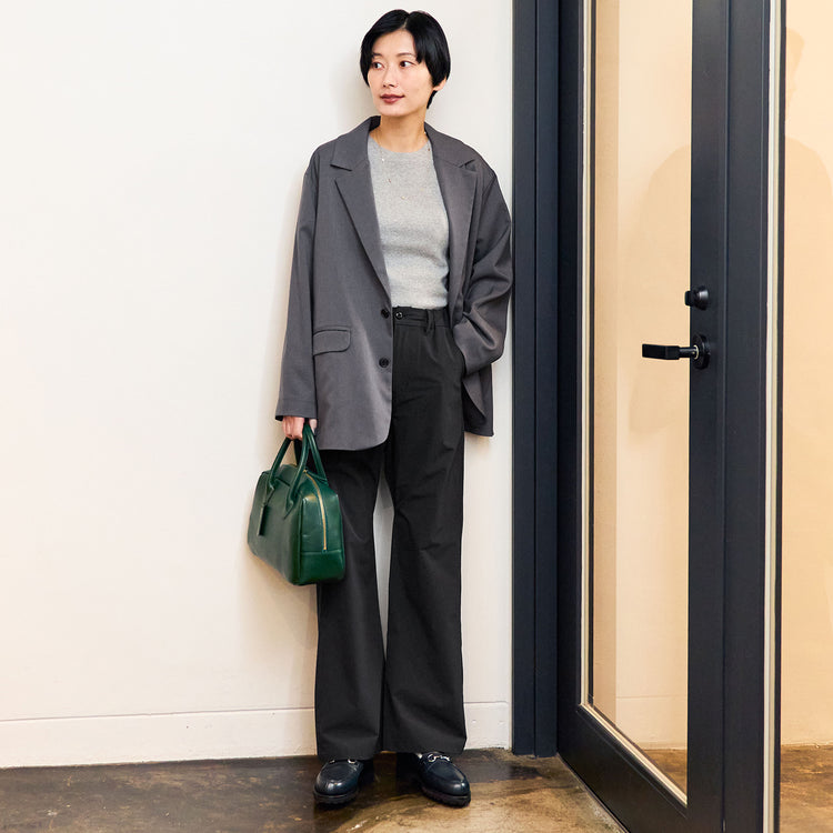 モデル身長 166cm,uncinqのTwill Stretch Tailored Jacket|Healthknitのフライスクルーネック半袖Tシャツ|TIDEWAYのLaLa Begin別注 ワントーンモスボストンM|Jalan SriwijayaのLaLa Begin別注 ネイビービットローファー VIBRAMソール,https://market.e-begin.jp/products/dlt_unc1540s_lala|https://market.e-begin.jp/products/she_hea0822k_lala|https://market.e-begin.jp/products/snk_tid0874p_lala|https://market.e-begin.jp/products/gmt_srw1032p_lala
