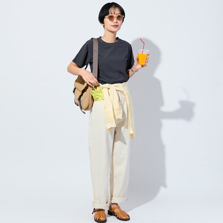 モデル身長 166cm,caquのカラーリネンアンクルボーイズ|ciaoのオックスフォードB.D.シャツ|“ELEPHANT” BRANDのLaLa Begin別注 バンダナ3点セット|BellroyのCinch Messenger|GLENFIELDのLaLa Begin別注 シャークソールグルカサンダル,https://market.e-begin.jp/products/tan_caq0329s_lala|https://market.e-begin.jp/products/hag_cia0077s_lala|https://market.e-begin.jp/products/ace_elp0818p_lala|https://market.e-begin.jp/products/ent_bey1241s_lala|https://market.e-begin.jp/products/jal_gfd0391q_lala