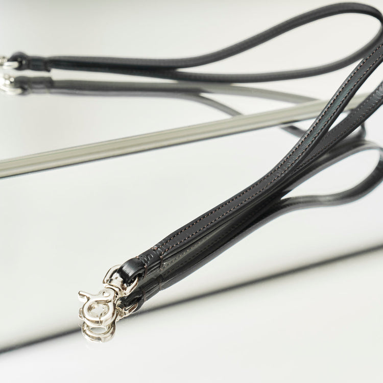 WILD SWANS | ワイルドスワンズ　Begin別注 サドルプルアップ ハンドストラップ(TETHER_SS)