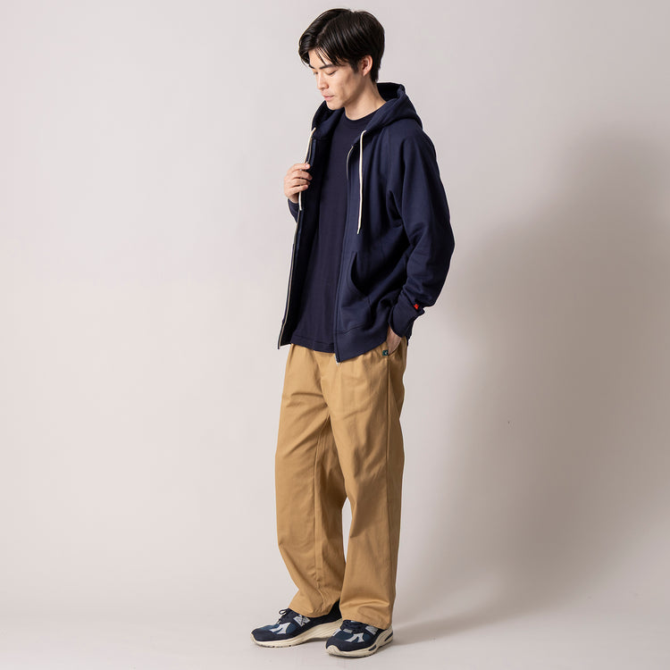 着用サイズL (モデル身長180cm)