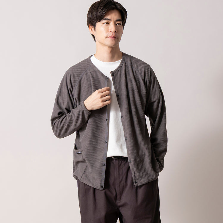 着用サイズ L(モデル身長180cm)