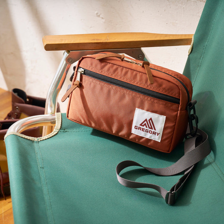 GREGORY | グレゴリー　Begin別注 83-84年正方形プリントタグ パデッドショルダーポーチM デザートラスト ミニポーチ付き