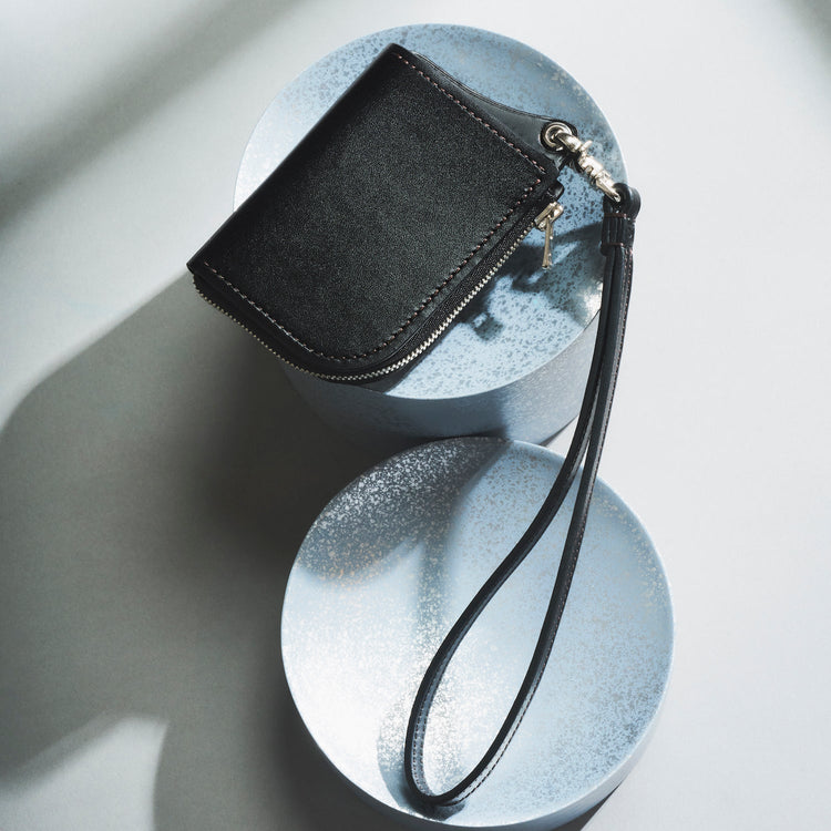 WILD SWANS | ワイルドスワンズ　Begin別注 サドルプルアップ ハンドストラップ(TETHER_SS)