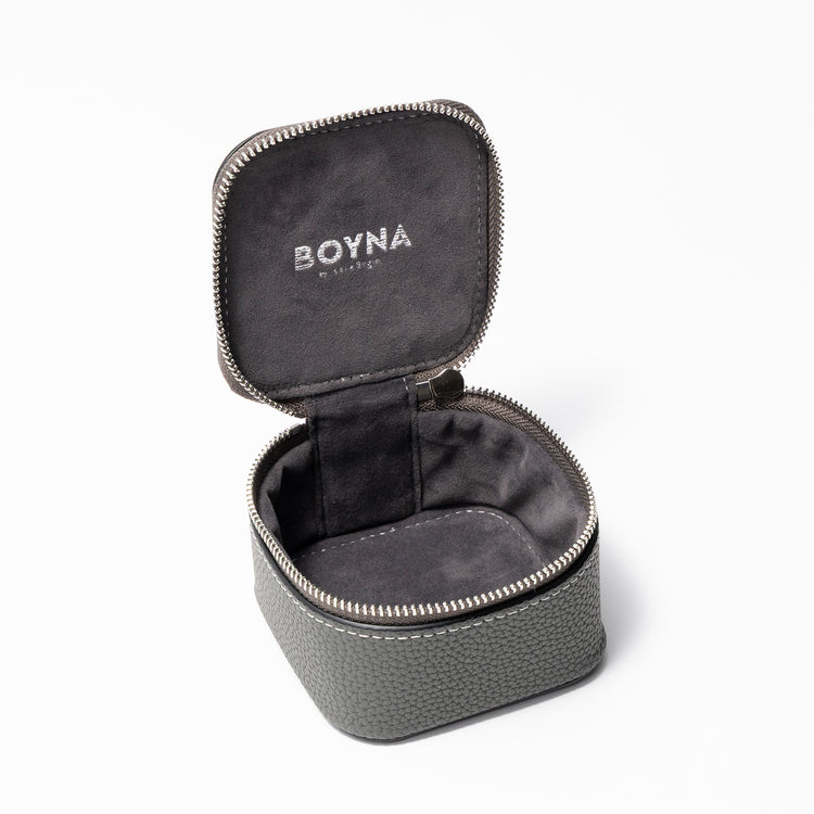 BOYNA ORIGINAL | ボイナ オリジナル　マルチに使えるソフトジュエリーボックス