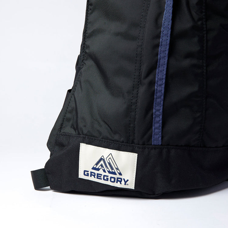GREGORY | グレゴリー　Begin別注 ブラック ネイビーの“隠レゴリー”デイパック