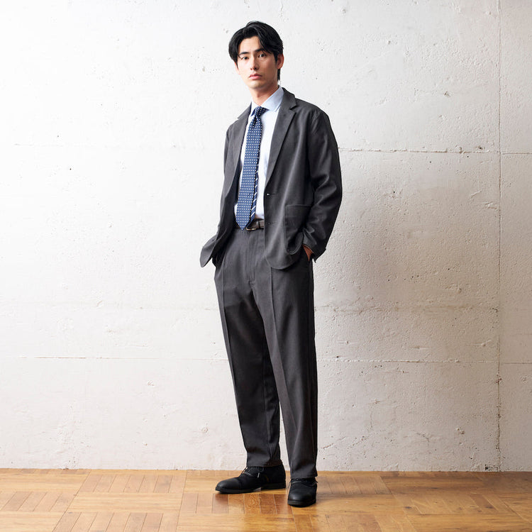着用サイズL (モデル身長182cm)