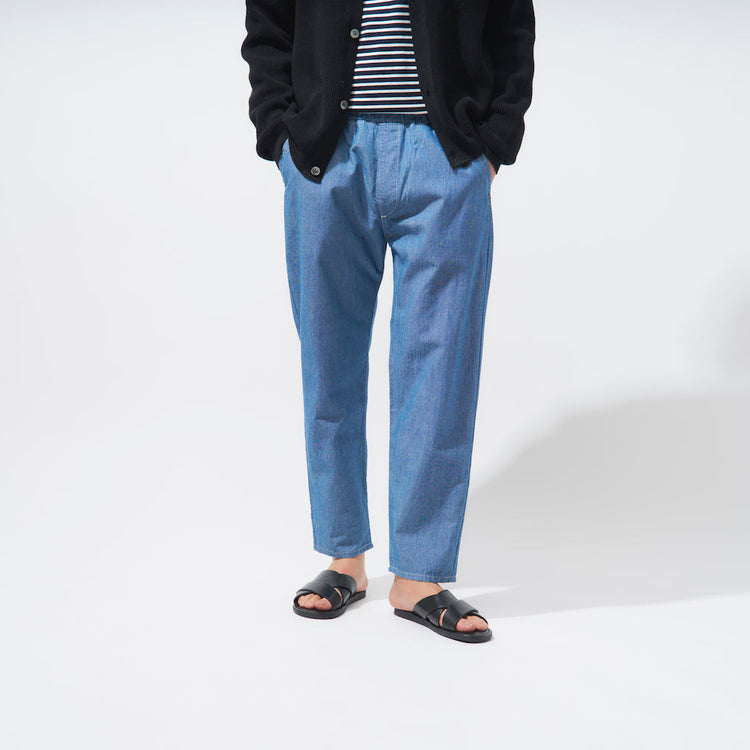 モデル身長182cm