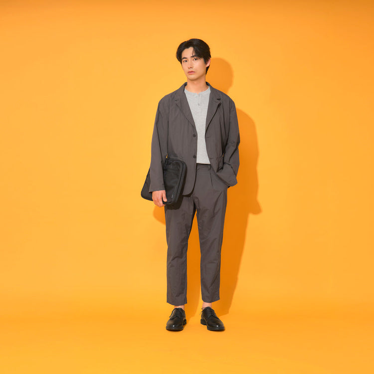 着用サイズL (モデル身長182cm)