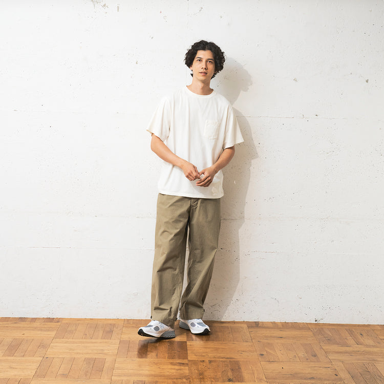 着用サイズ L(モデル身長186cm)