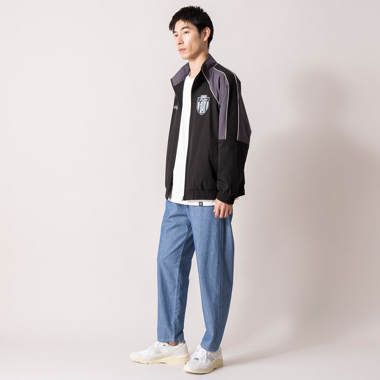 モデル身長180cm