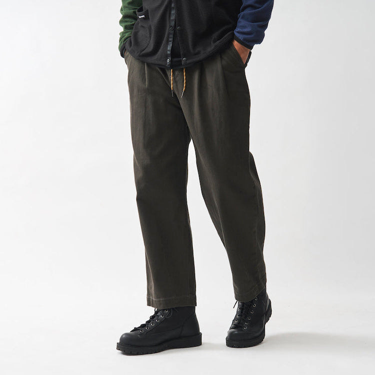 着用サイズL (モデル身長185cm)