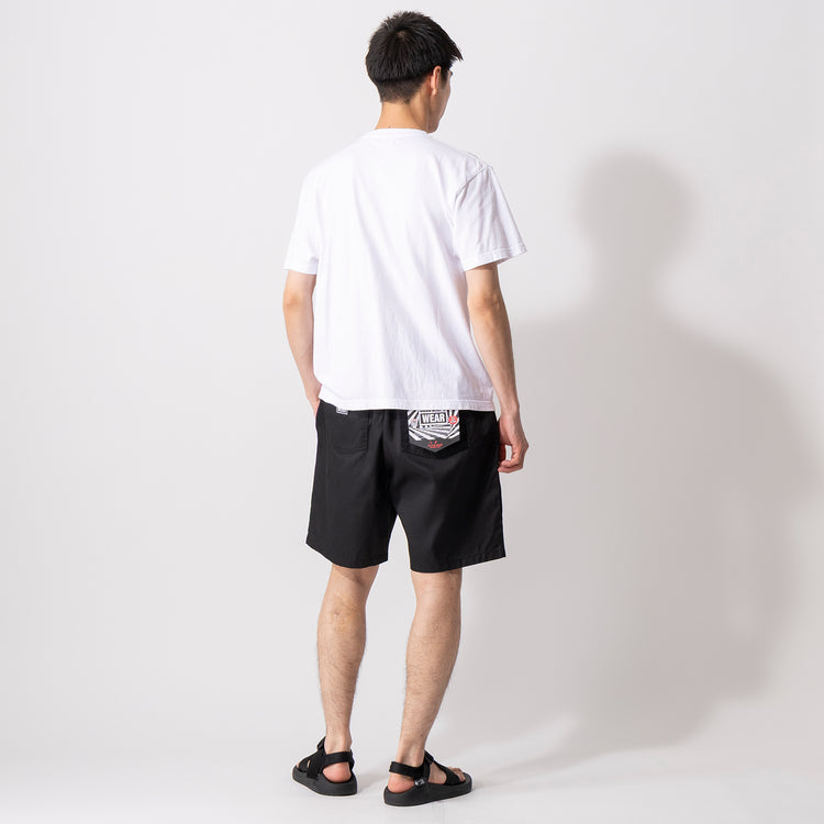 着用サイズ L(モデル身長180cm)