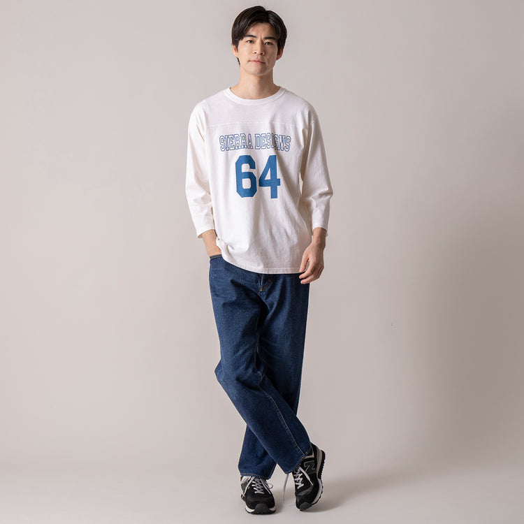 モデル身長180cm (Lサイズ着用)