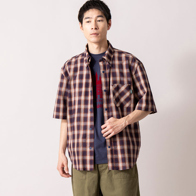 着用サイズ L(モデル身長180cm)