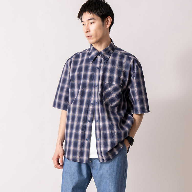 着用サイズ L(モデル身長180cm)