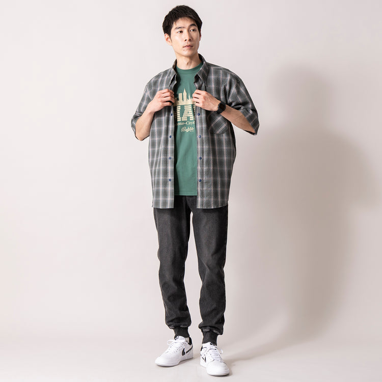 着用サイズ L(モデル身長180cm)