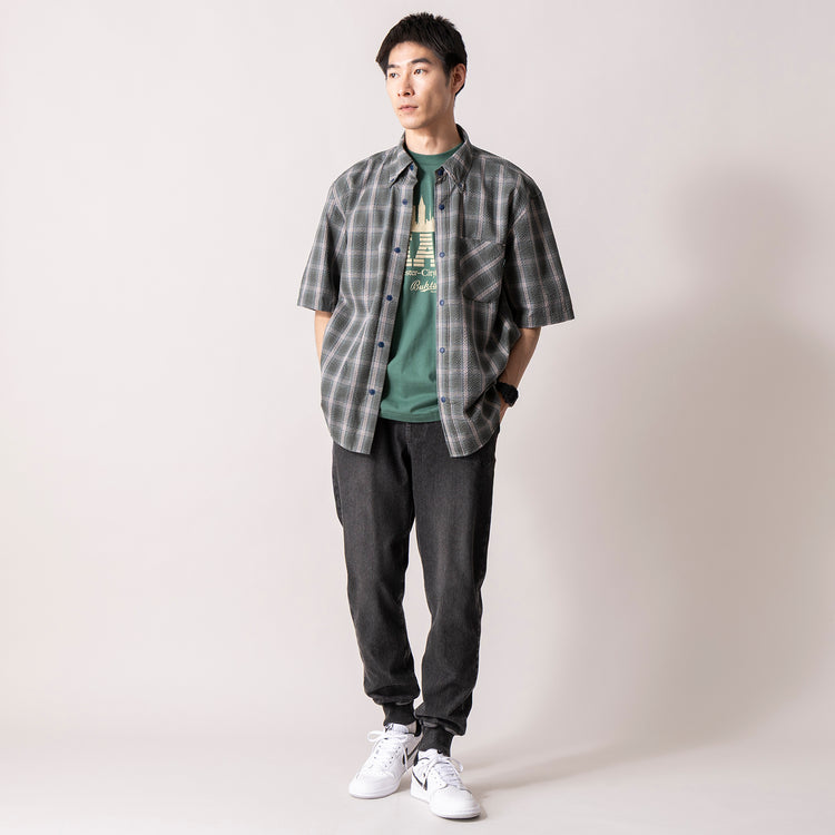 着用サイズ L(モデル身長180cm)