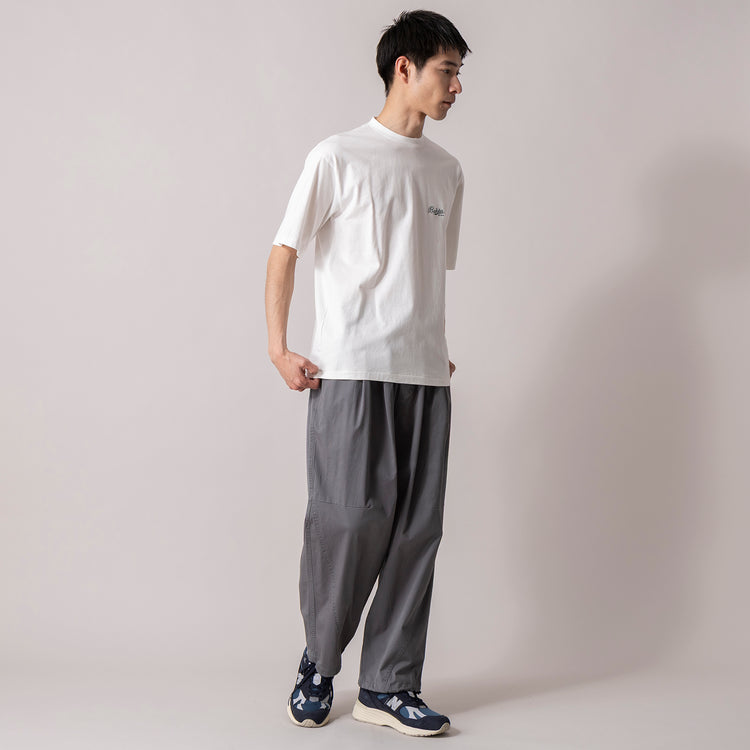 着用サイズ L(モデル身長180cm)