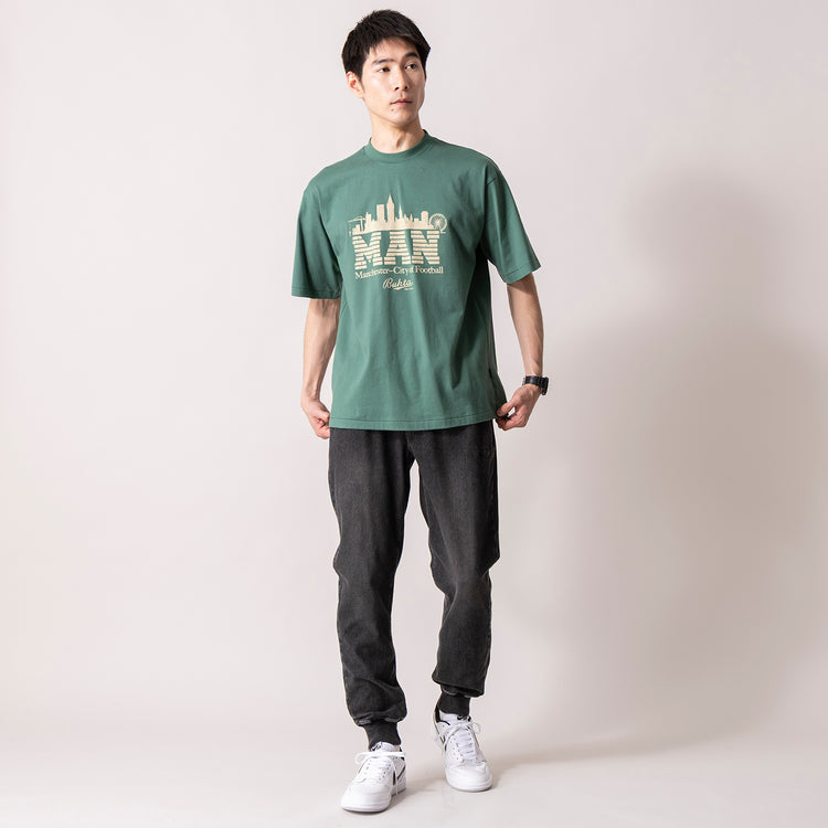 着用サイズ L(モデル身長180cm)