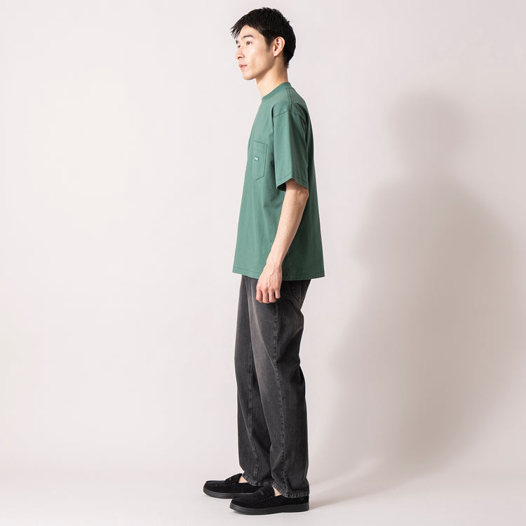 着用サイズ L(モデル身長180cm)
