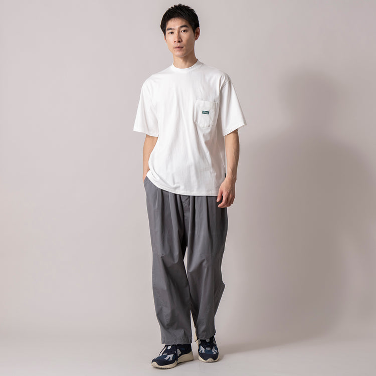 着用サイズ L(モデル身長180cm)