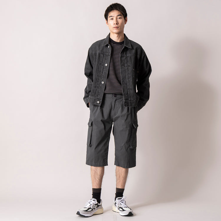 着用サイズ L(モデル身長180cm)