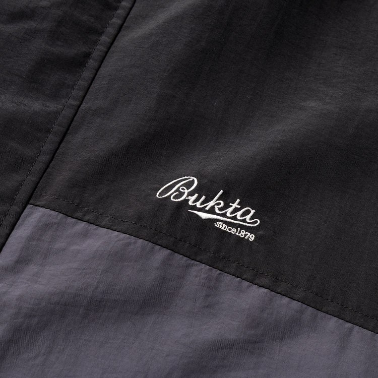 BUKTA | バクタ　レトロナイロンスタンドJK