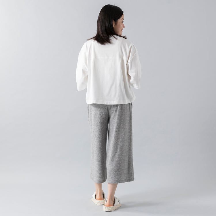 モデル身長160cm,MANONのHALF SLEEVE TEE|MALIBU SANDALSのZUMA LX RECYCLED,https://market.e-begin.jp/products/mks_mnn0427s_lala|https://market.e-begin.jp/products/sed_mls0443s_lala