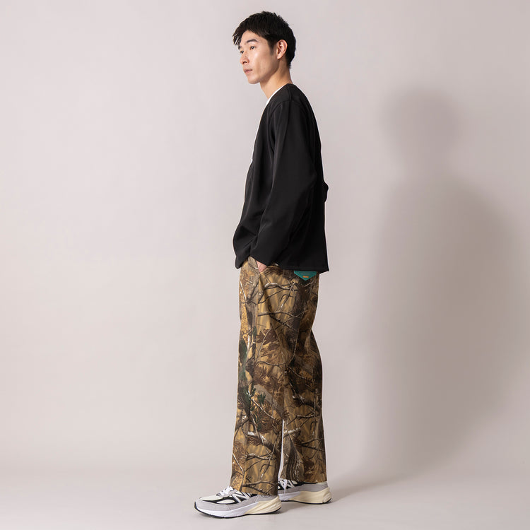 着用サイズL (モデル身長180cm)