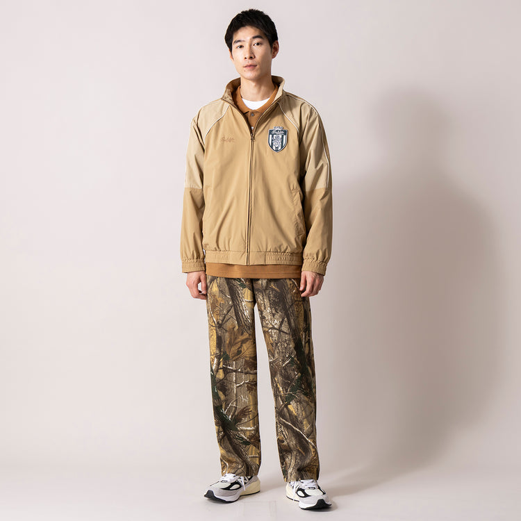 着用サイズL (モデル身長180cm)