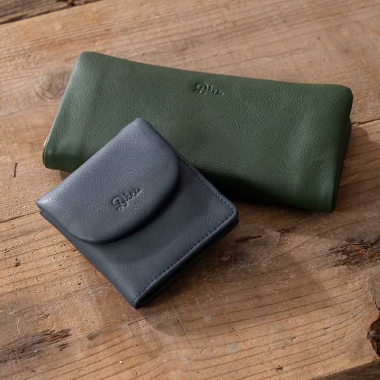 Diu | ディウ　Romero 本革 2つ折りミニ財布
