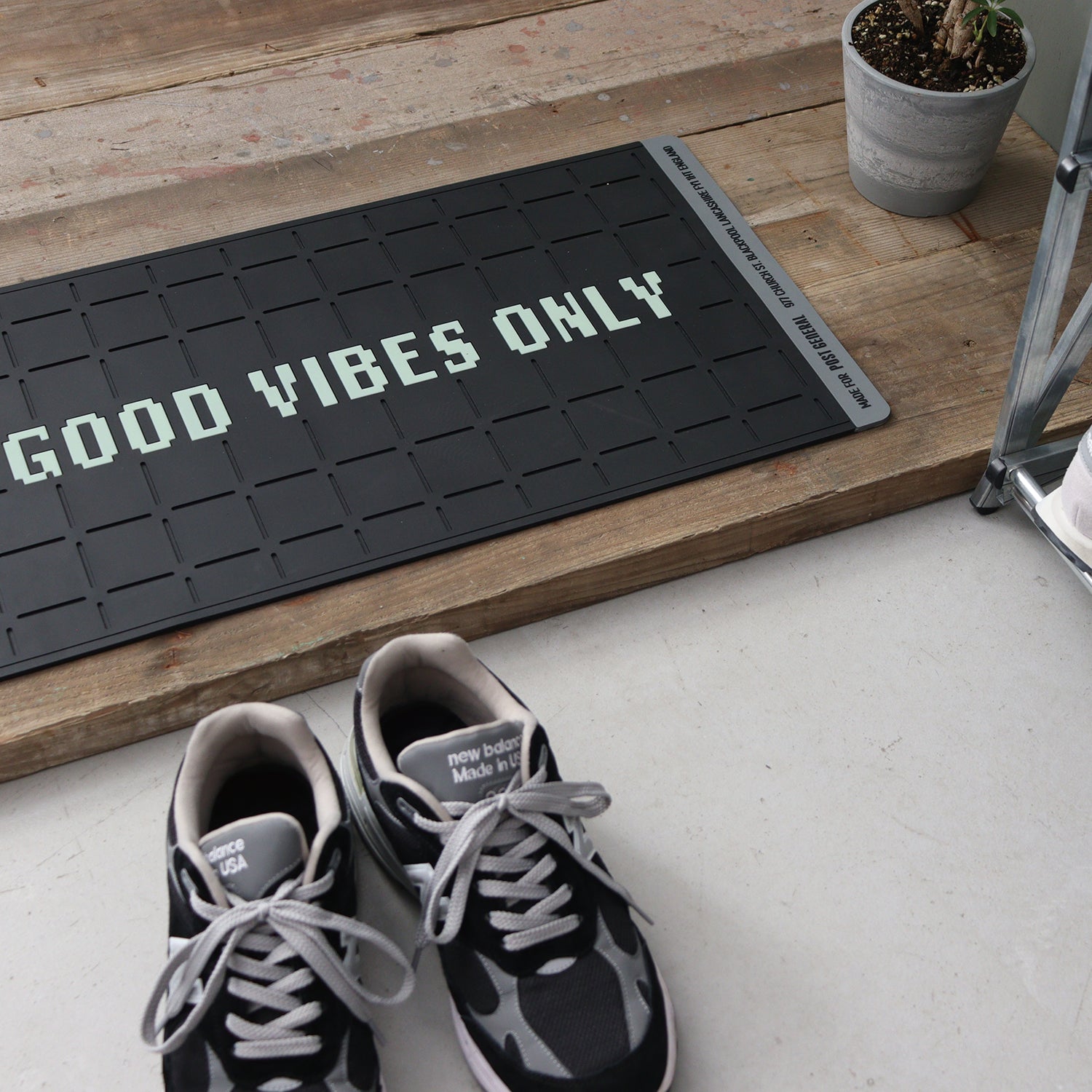 POST GENERAL | ポストジェネラル RUBBER LUMINOUS DOOR MAT GOOD