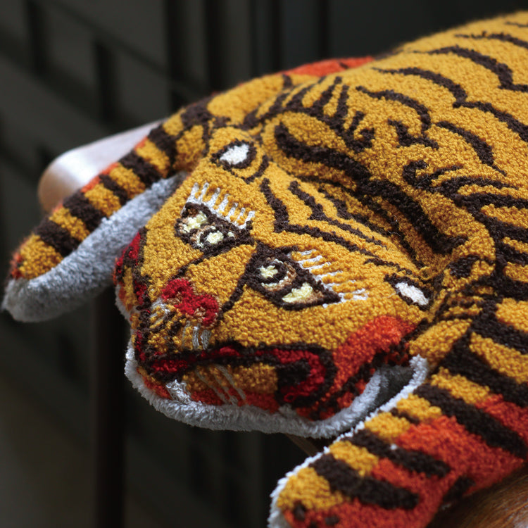 POST GENERAL | ポストジェネラル　プランプ充電式湯たんぽ＆クッション タイガー