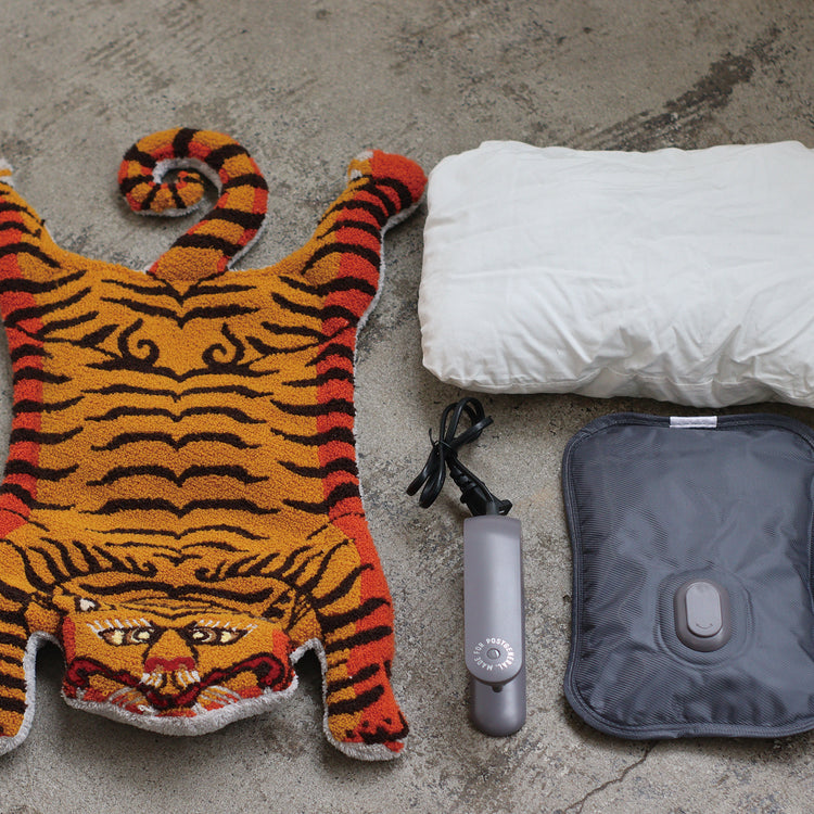 POST GENERAL | ポストジェネラル　プランプ充電式湯たんぽ＆クッション タイガー